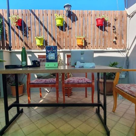 Scodrinon Hostel Shkoder Bagian luar foto