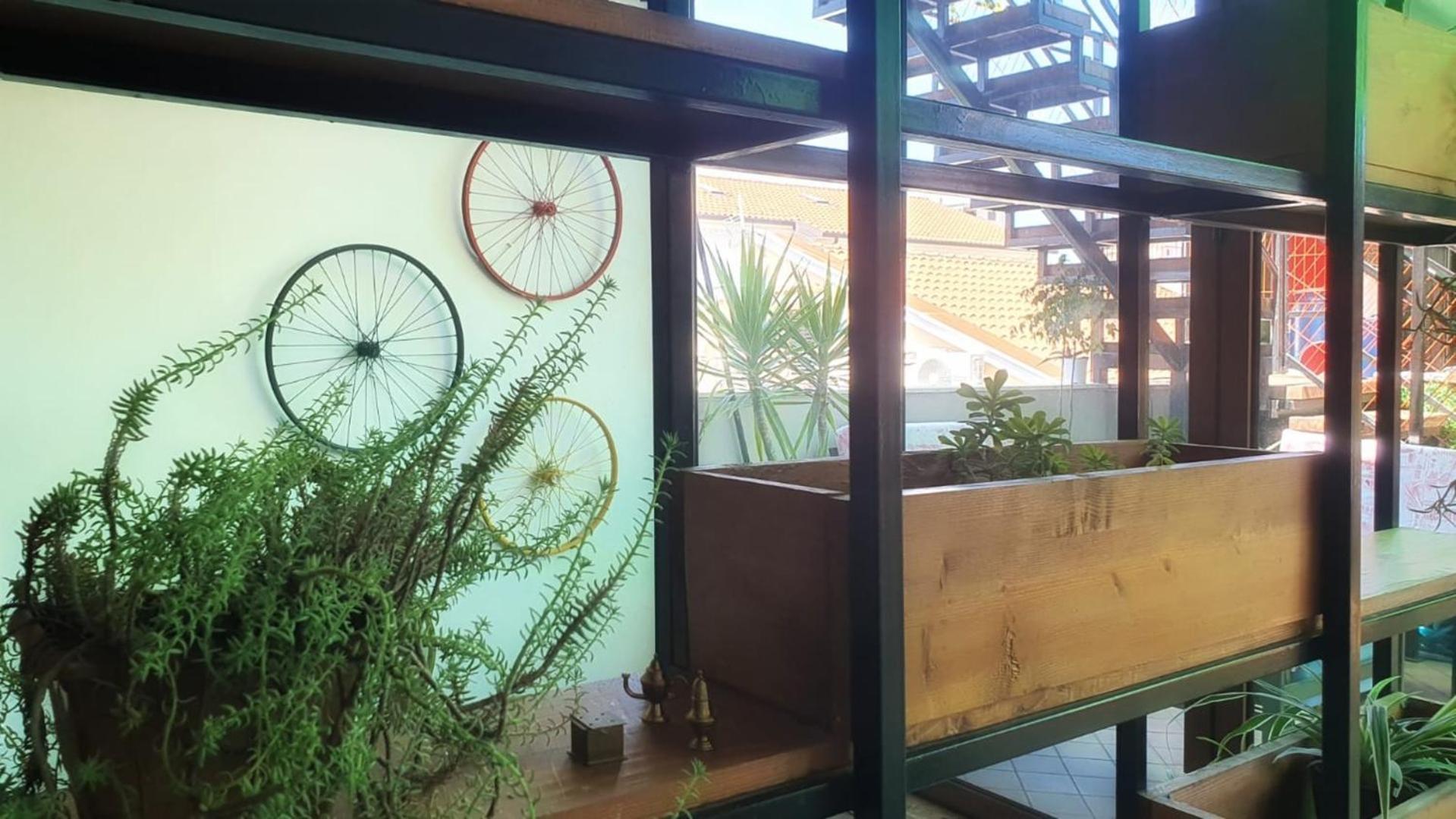 Scodrinon Hostel Shkoder Bagian luar foto